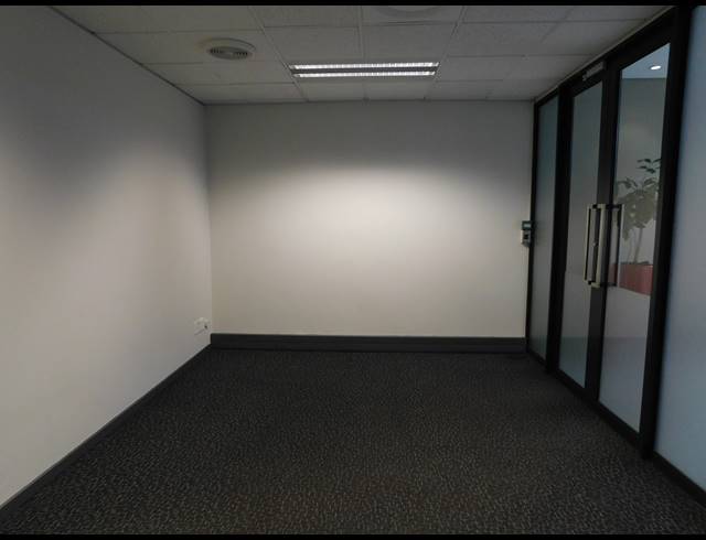 314M² OFFICE TO LET IN PARKTOWN